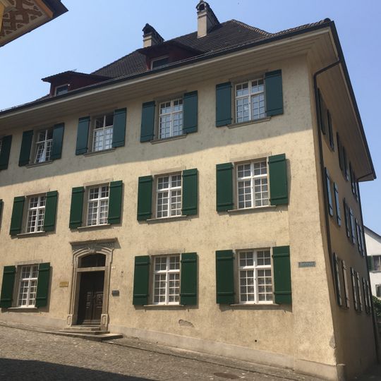 Municipal citizens' asylum