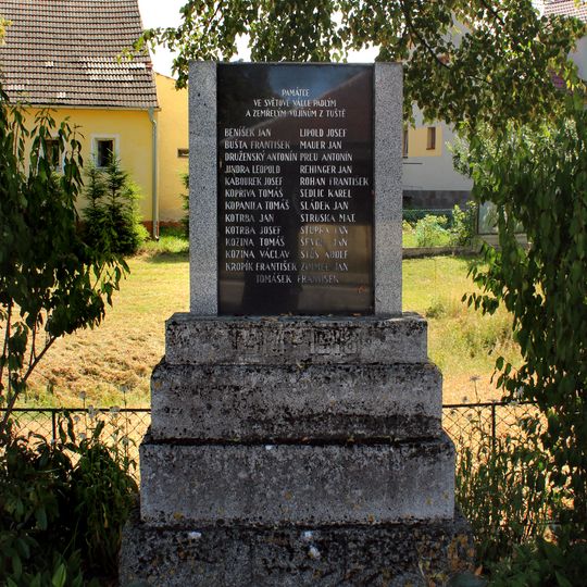 World War I memorial in Tušť