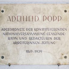 Gedenktafel Adelheid Popp