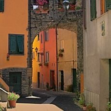 Mura di Varese Ligure