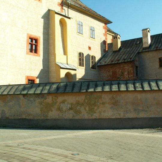 Mestský hrad, múr hradbový