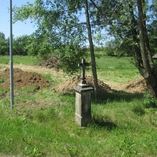 Kříž v Brodu nad Tichou u křižovatky