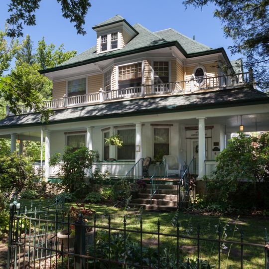 Warfield-Dye Residence