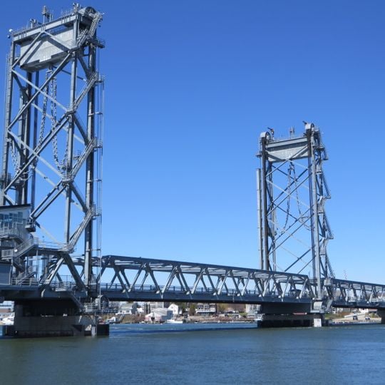 Memorial Bridge