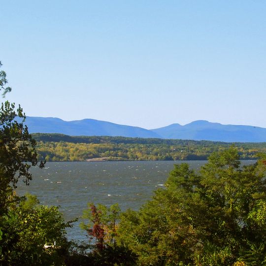 Hudson River Historic District