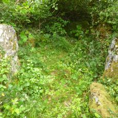 Bois l'Évêque dolmen