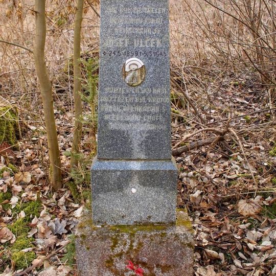 Pomník Josefu Vlčkovi v Javoříčku