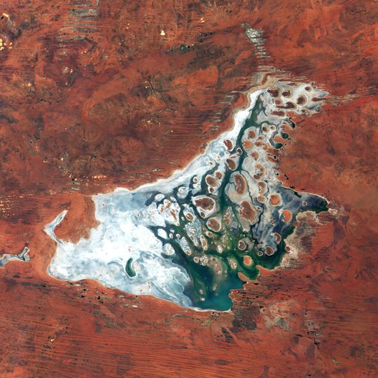 Lake Mackay
