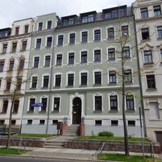 Mietshaus in geschlossener Bebauung mit Vorgarten Margaretenstraße 50