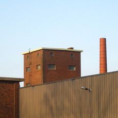 Watertoren met bijbehorende aanbouw van een bouwlaag van de voormalige tabaksfabriek Louis Dobbelman