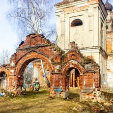 Ограда с воротами (Иконниково)