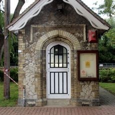 Toll House On Island At Allington Lock