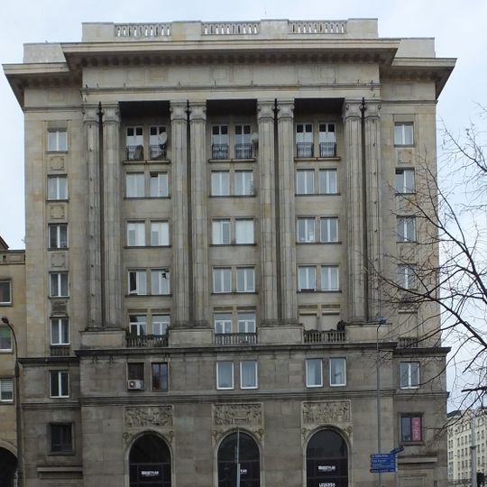 Blok przy ulicy Marszałkowskiej 53