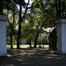 Zespół pałacowy w Kraczewicach Prywatnych