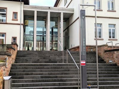 Entrance 1