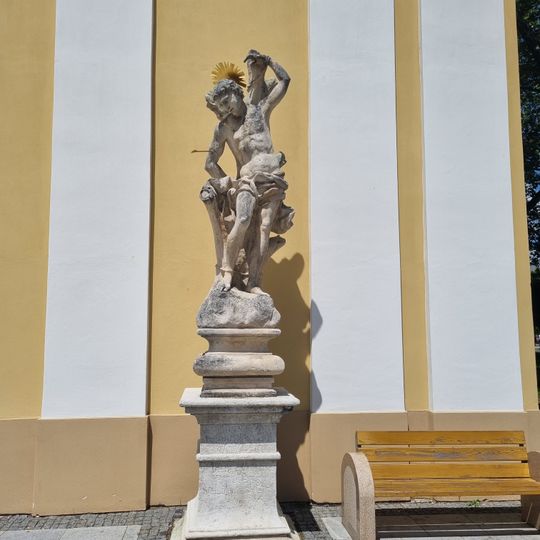 Socha Svatého Šebestiána u kostela na Masarykově náměstí v Hodoníně