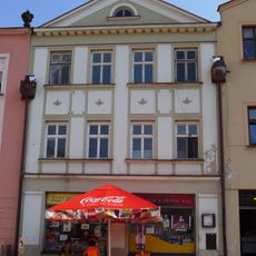 Mírové náměstí 115