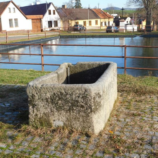 Kašna v Domašíně