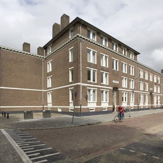 Boogschutterstraat 2A te Gorinchem, e.a.