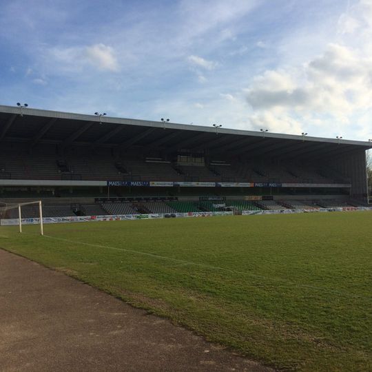 Edmond Machtensstadion