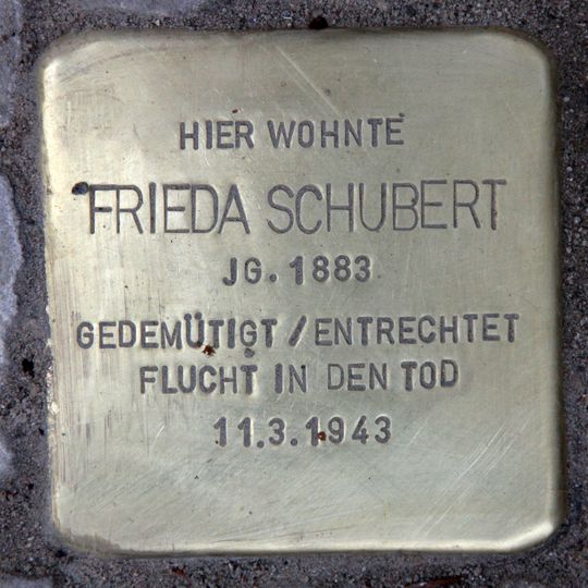 Stolperstein en memoria de Frieda Schubert