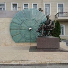 Nikola Tesla Anıtı