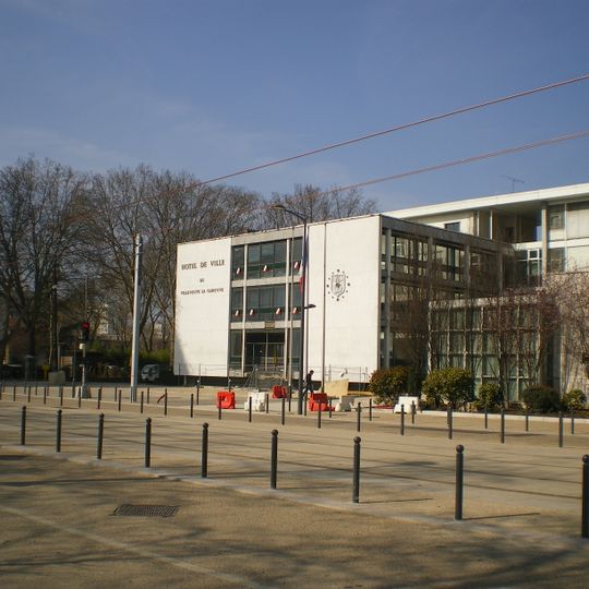 Town hall of Villeneuve-la-Garenne