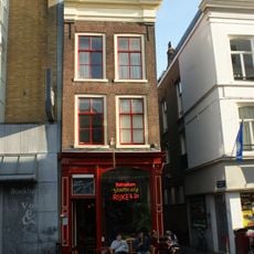 Hoekpand Tolbrugstraat. Landzijde met verkropte lijstgevel