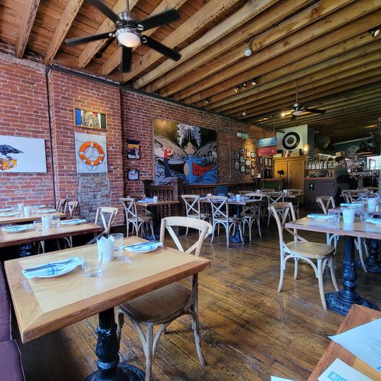 Upstairs Seafood & Oyster Bar