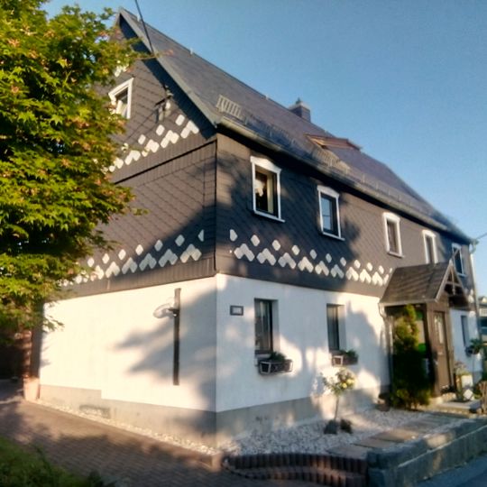 Wohnhaus in offener Bebauung, mit Windfang Bruno-Stiebitz-Straße 51