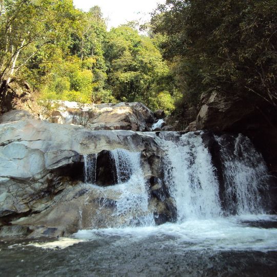 Tat Luang waterfall