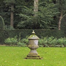 Nijenrode: tuinsieraden