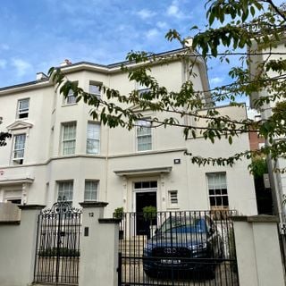 10 and 12, Cavendish Avenue Nw8