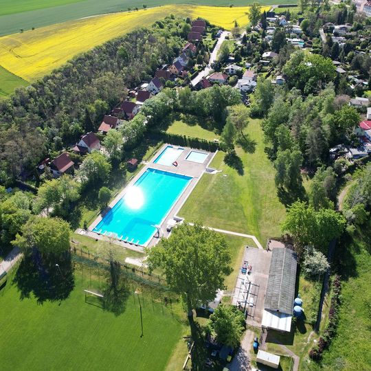 Sommerbad Langenstein