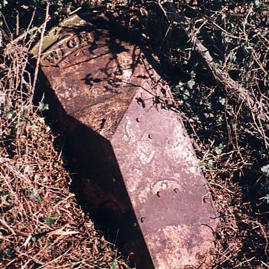 Milepost, c.70yds S of X-roads