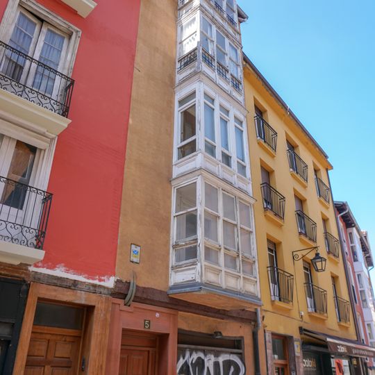 Casa Pintorería 5