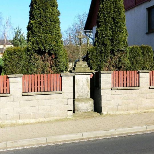 Kříž v ulici 9.května v Horní Polici