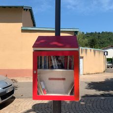 Boîte à livres du quartier Saint-Martin de Miribel