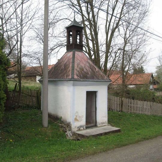 Kaple ve Lhotě