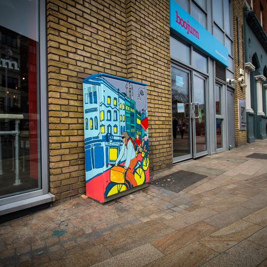 Cycling Colour through the City