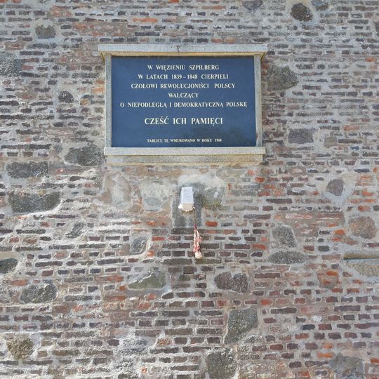 Pamětní deska polským vlastencům na Špilberku