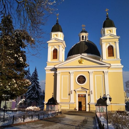 Sobór Zstąpienia Ducha Świętego w Czerniowcach