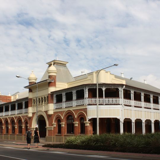 Queen's Hotel, Townsville