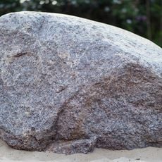 Findling, Berlin, 7-6/F