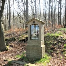 Kaplička XI. zastavení křížové cesty u Království