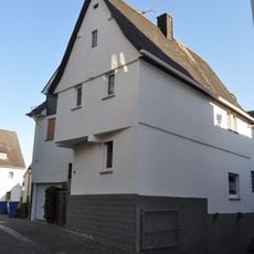 Bergstraße 10