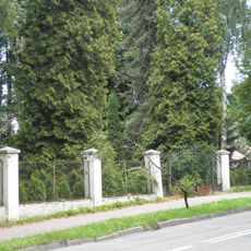 Ogrodzenie z bramą wjazdową