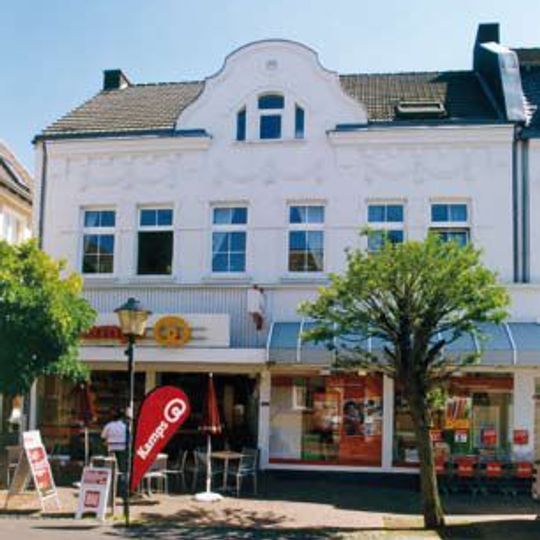 Hauptstraße 45