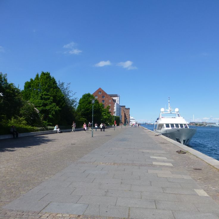 Larsens Plads