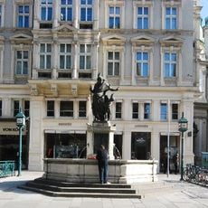 Öffentliche Bedürfnisanstalt am Graben